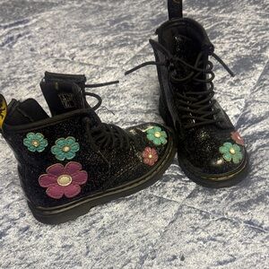 Dr martens toddler size 10